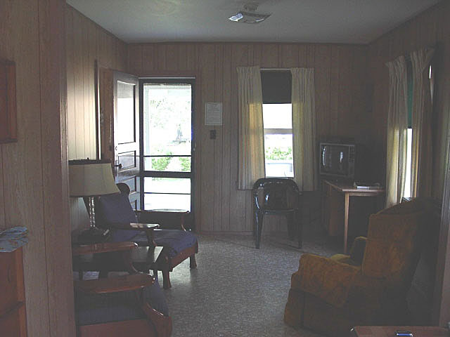 Cabin 8 Living Room - Sunset RV Park